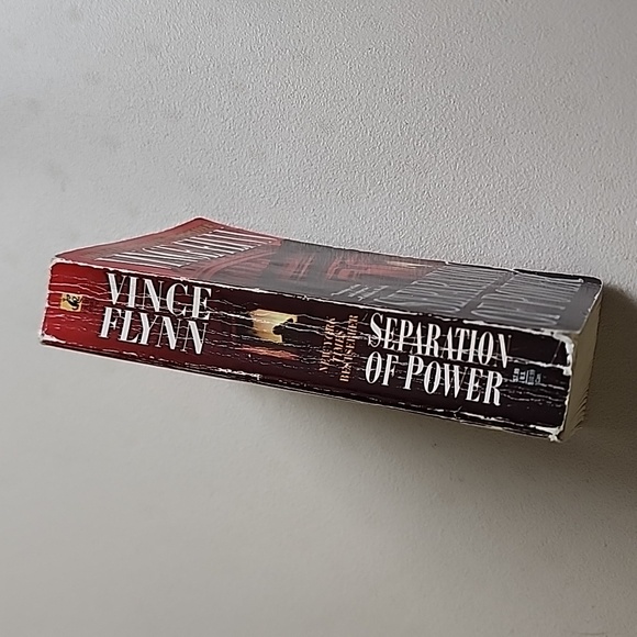 Books 2 for $5 - Vince Flynn - Separation of Power - Picture 4 of 4
